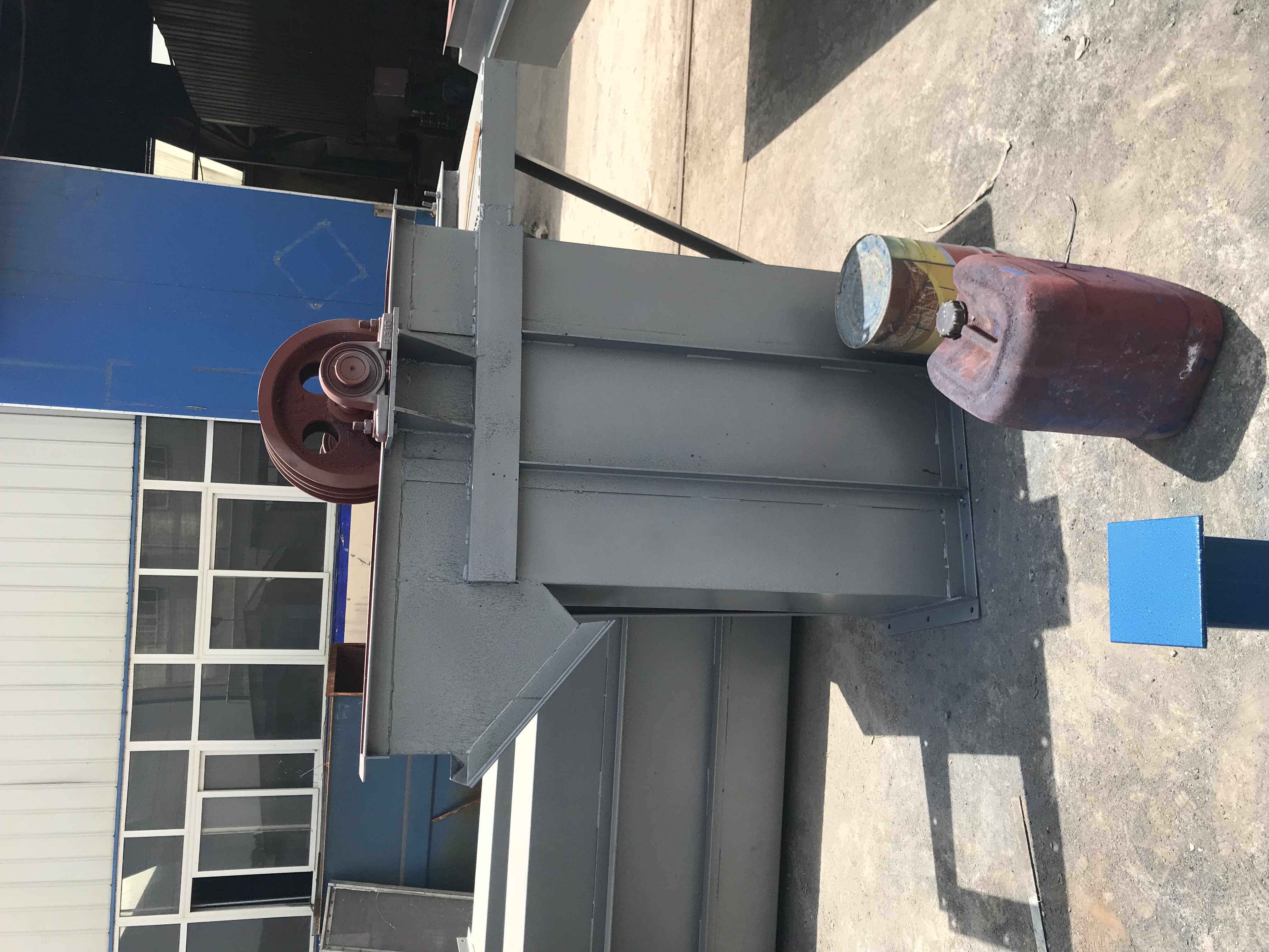 斗式提升機剎車、逆止、密封、潤滑問題都需要在設計