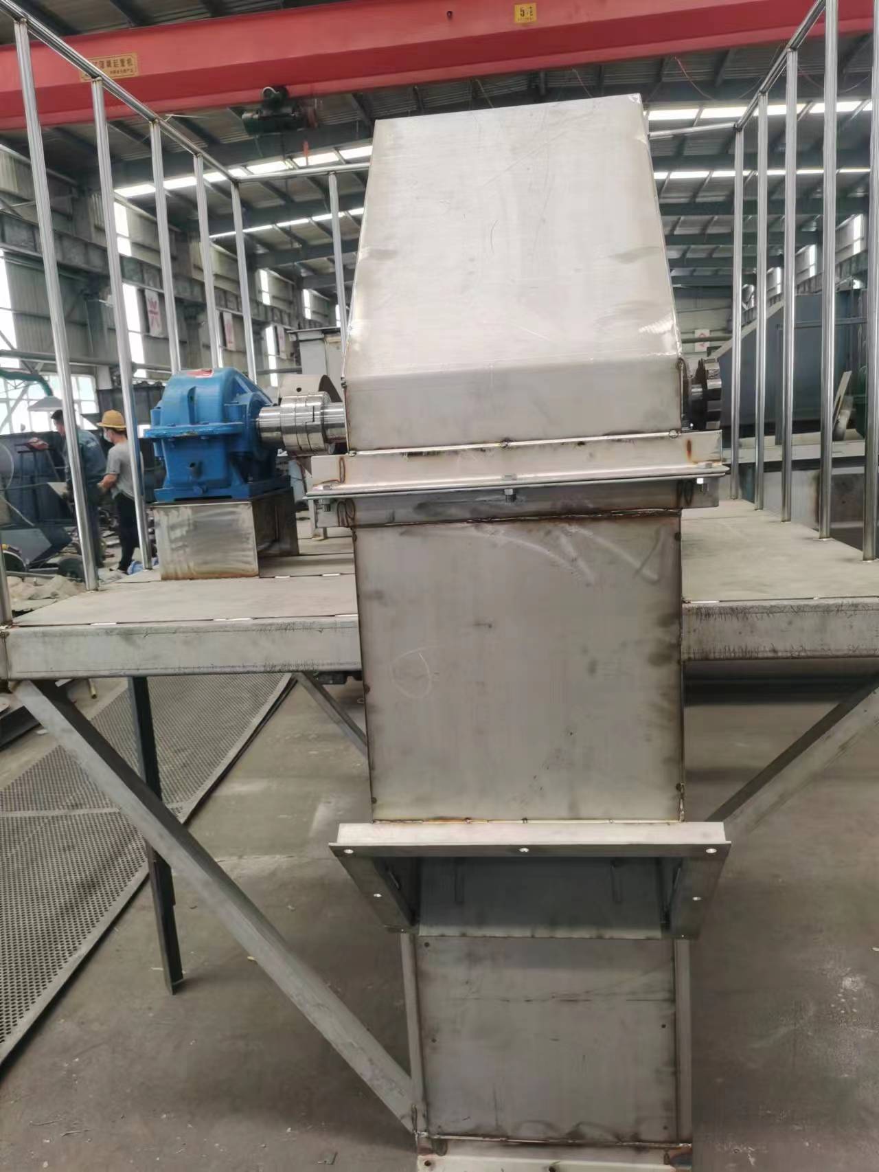 Z型提升機(jī)如何防止鏈條脫齒？ (提升機(jī)使用視頻)