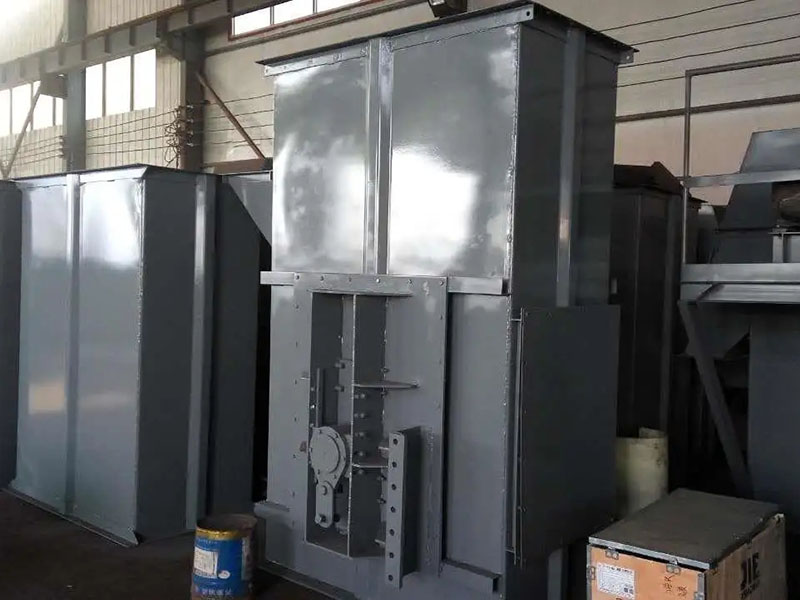 工業連續送料使用Z型轉斗式提升機優勢(手動送料裝置)